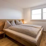 Apartment Huwetz 2 *