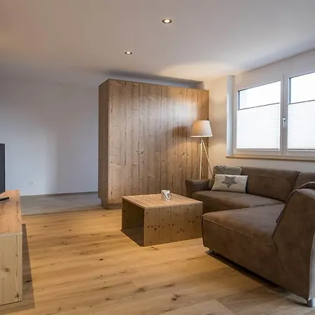 Lägenhet Huwetz 2 *